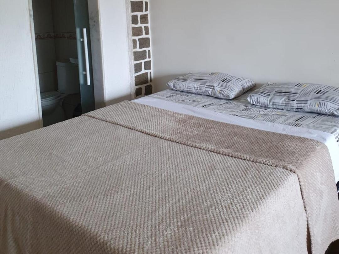 Guest House Flor De Laranjeira São Pedro da Aldeia Стая снимка